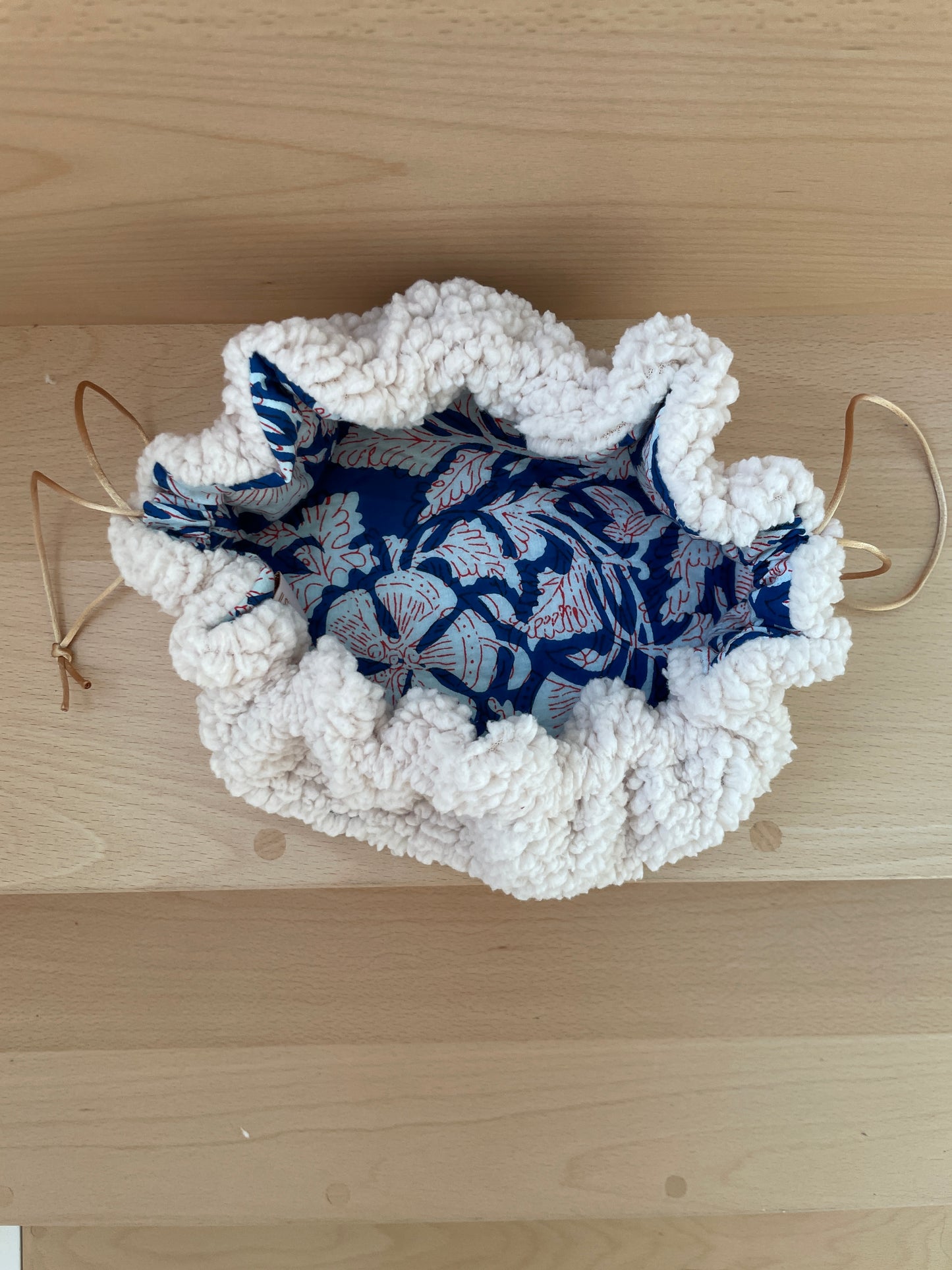 Trousse de Maquillage "Caro" en Sherpa moumoute et intérieur voile coton bleu