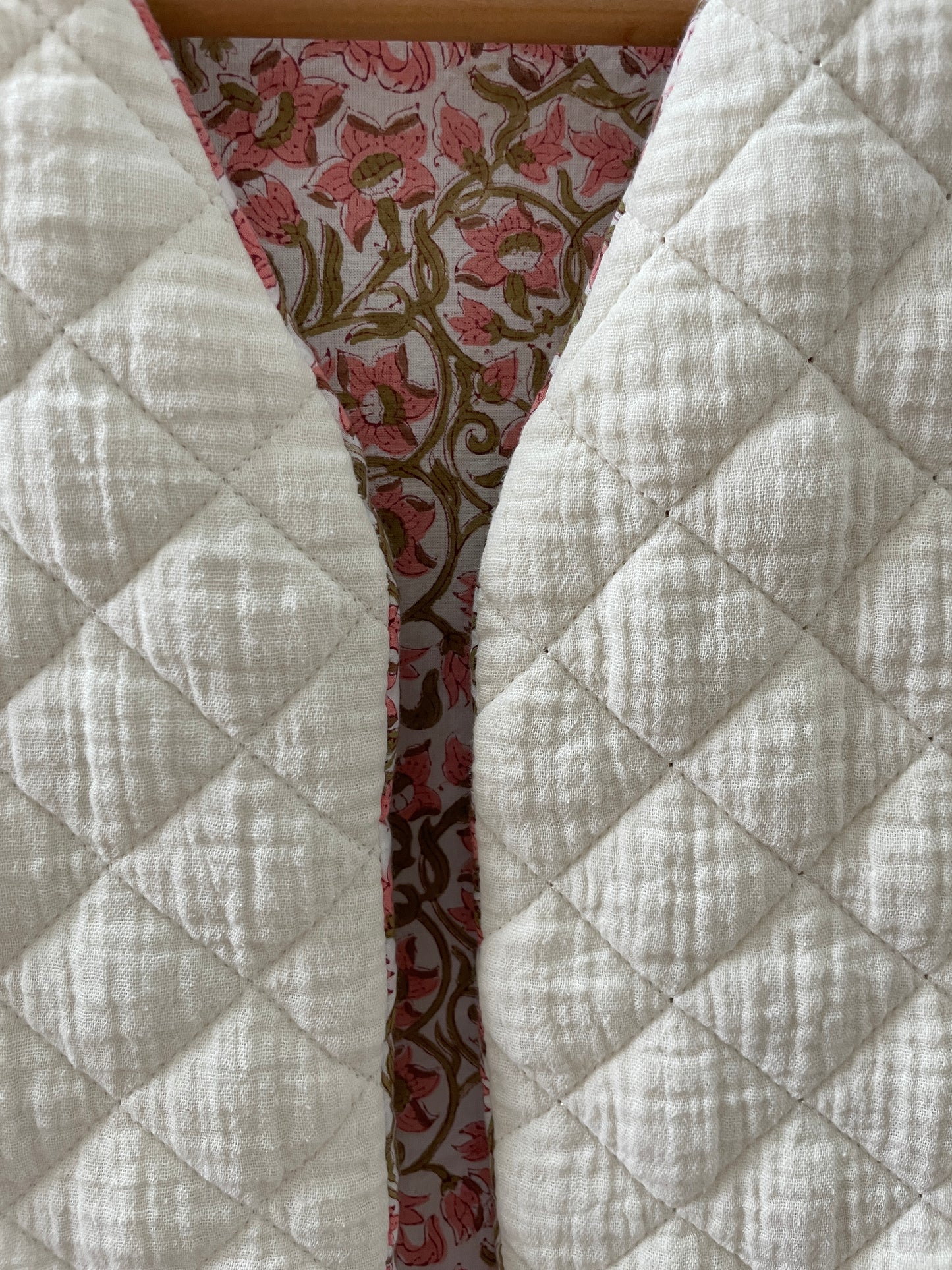 Gilet sans manche réversible Matelassé et coton indien couleur rosé