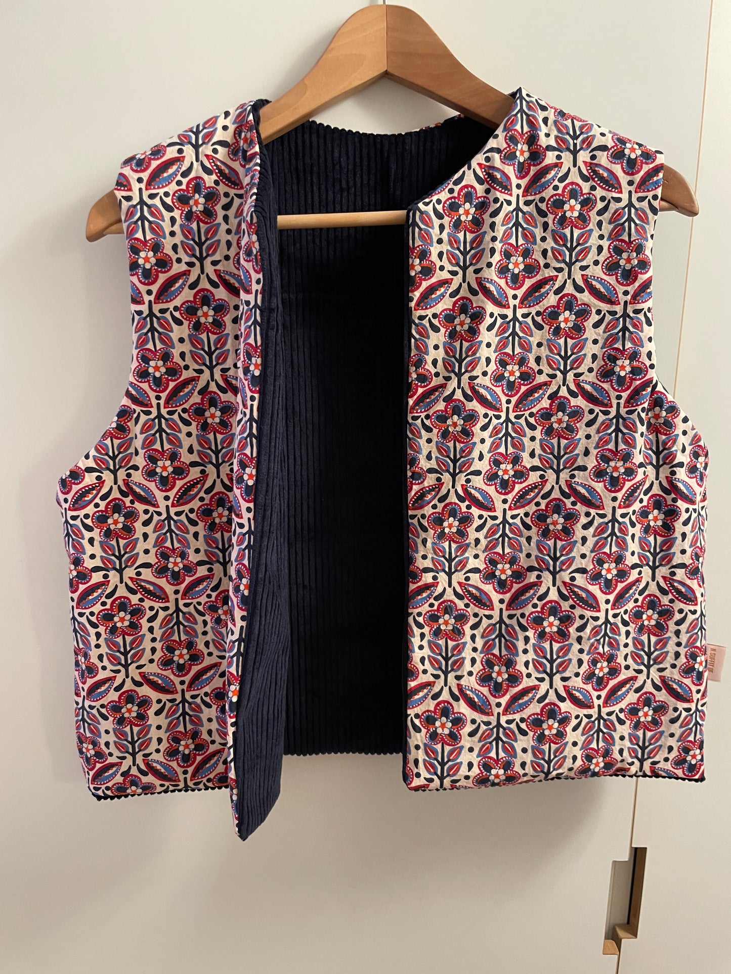 Gilet sans manche réversible velours côtelé et coton motifs indien