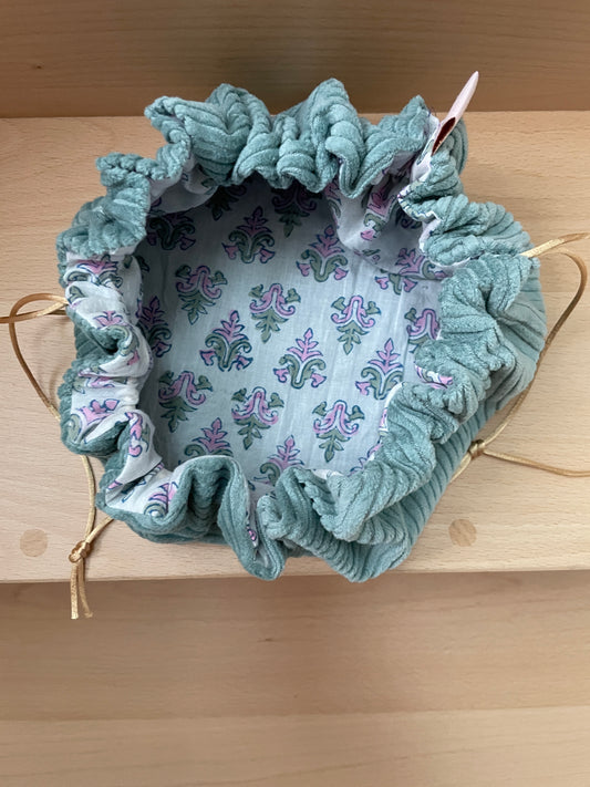 Trousse de Maquillage "Caro" velours côtelé vert d’eau et intérieur tissus indien