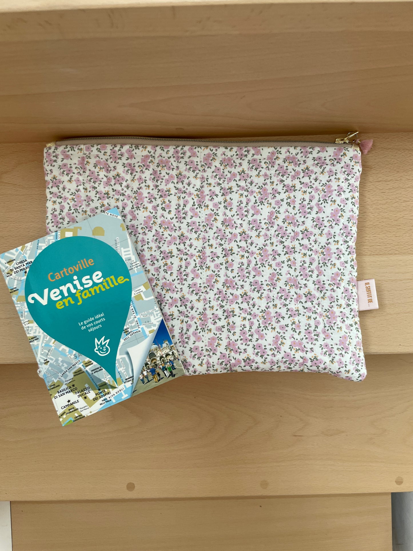 Pochette de voyage/ Housse I pad - Matelassé petites fleurs rose
