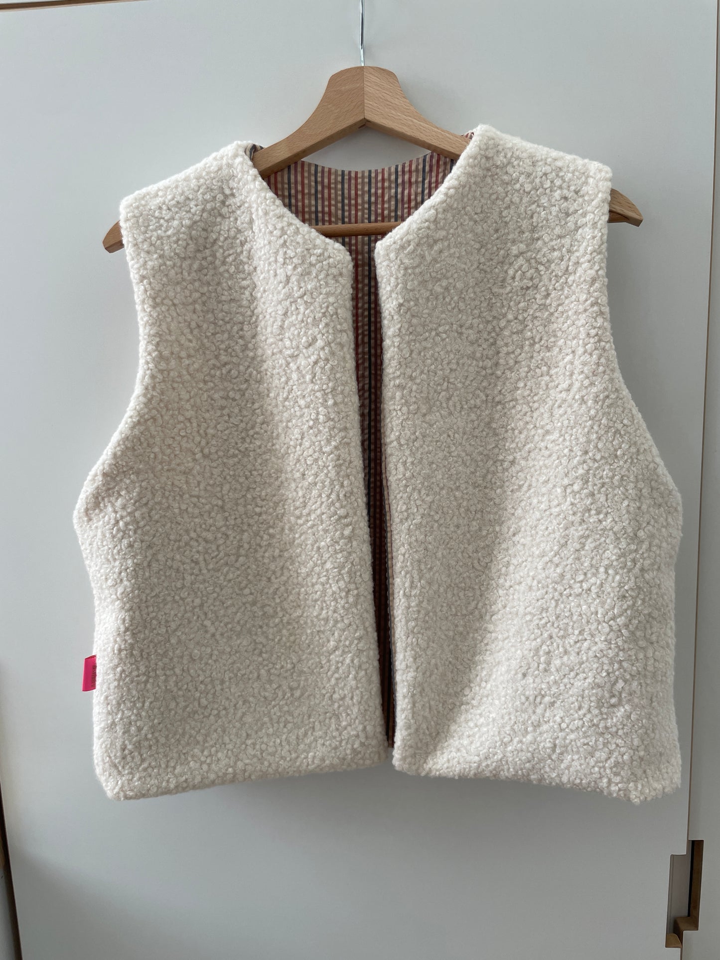 Gilet sans manche réversible bouclettes écru et seersucker ligné