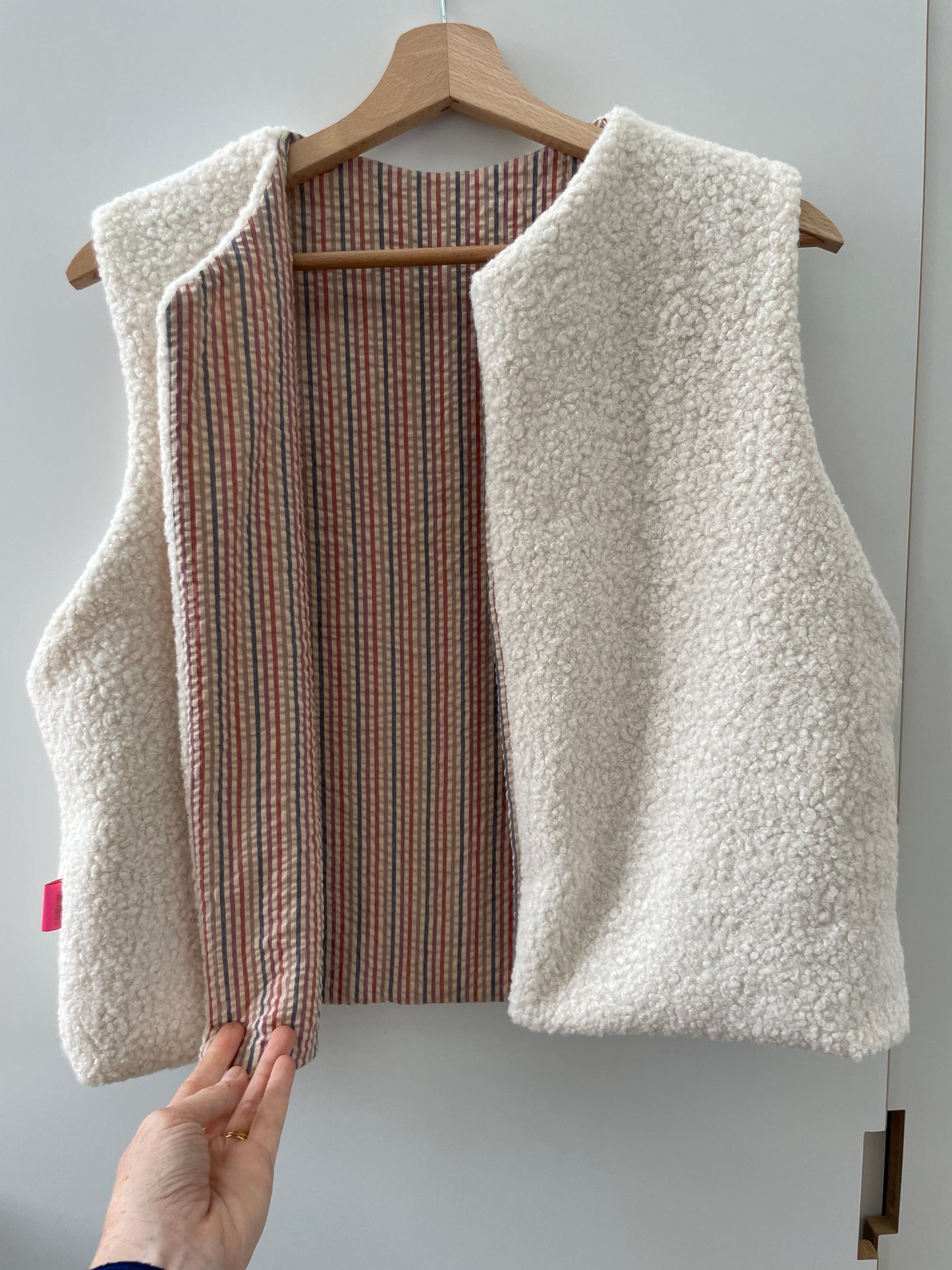 Gilet sans manche réversible bouclettes écru et seersucker ligné