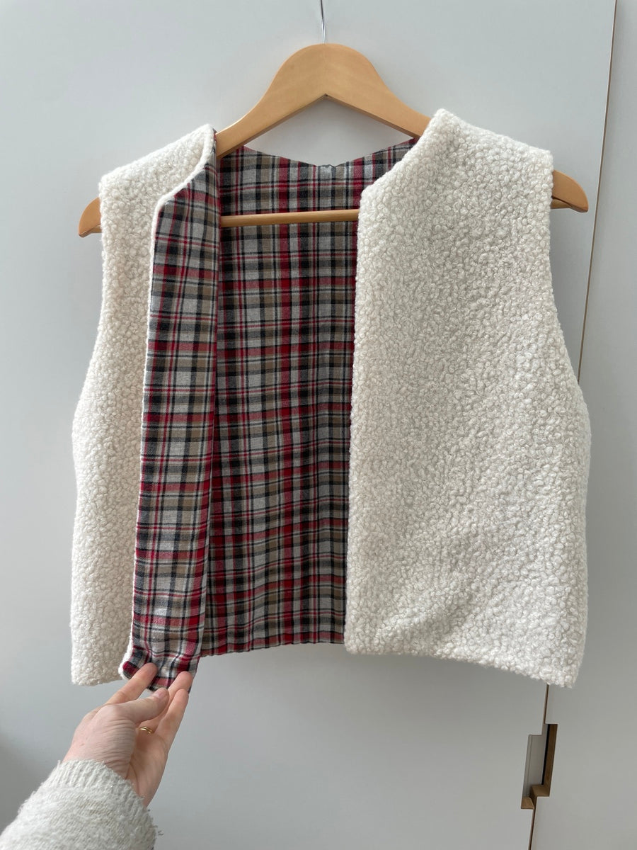 gilet sans manche bouclette écru intérieur tartan écossais gris