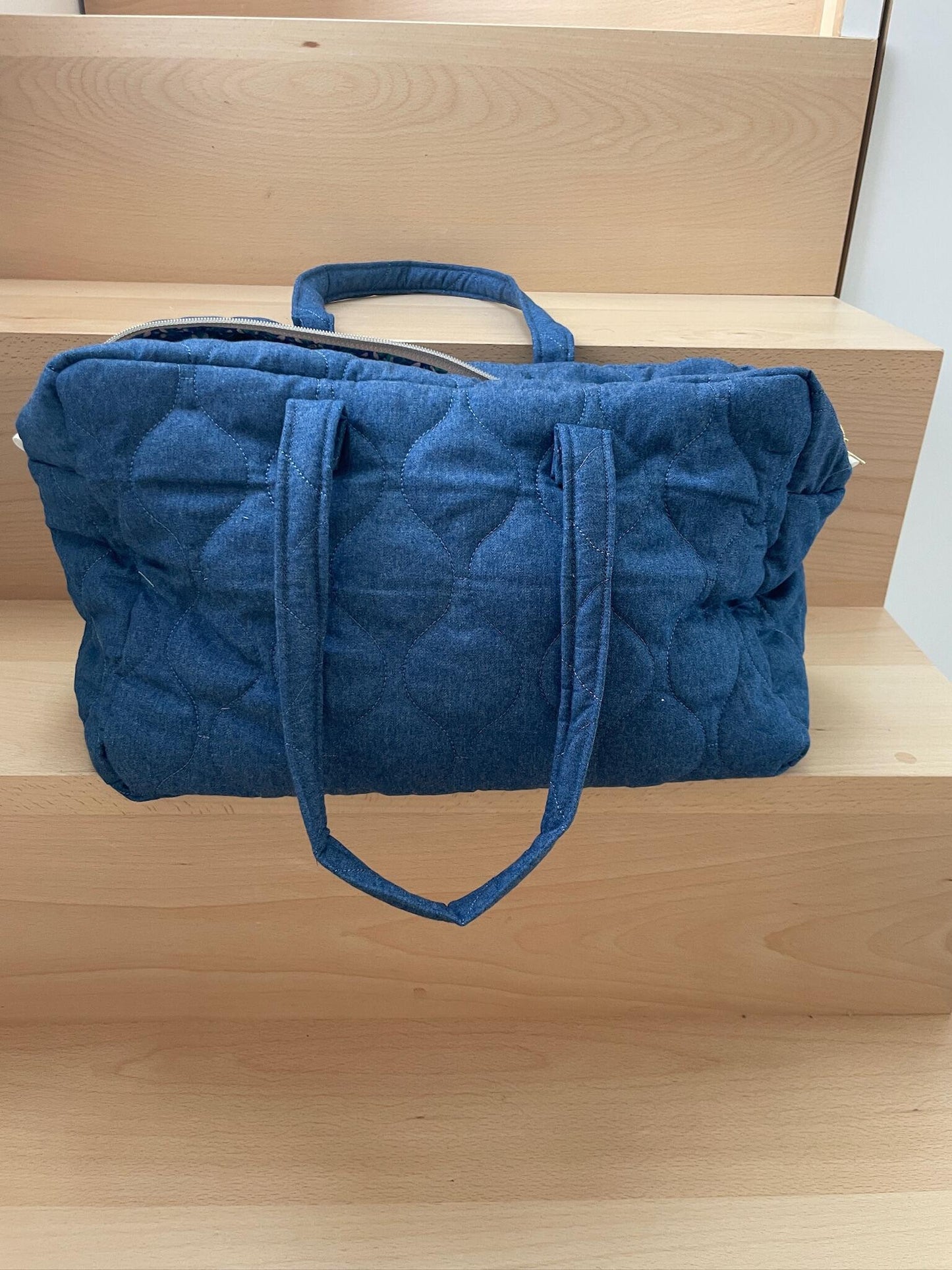 sac week end matelassé denim et intérieur assorti fermé