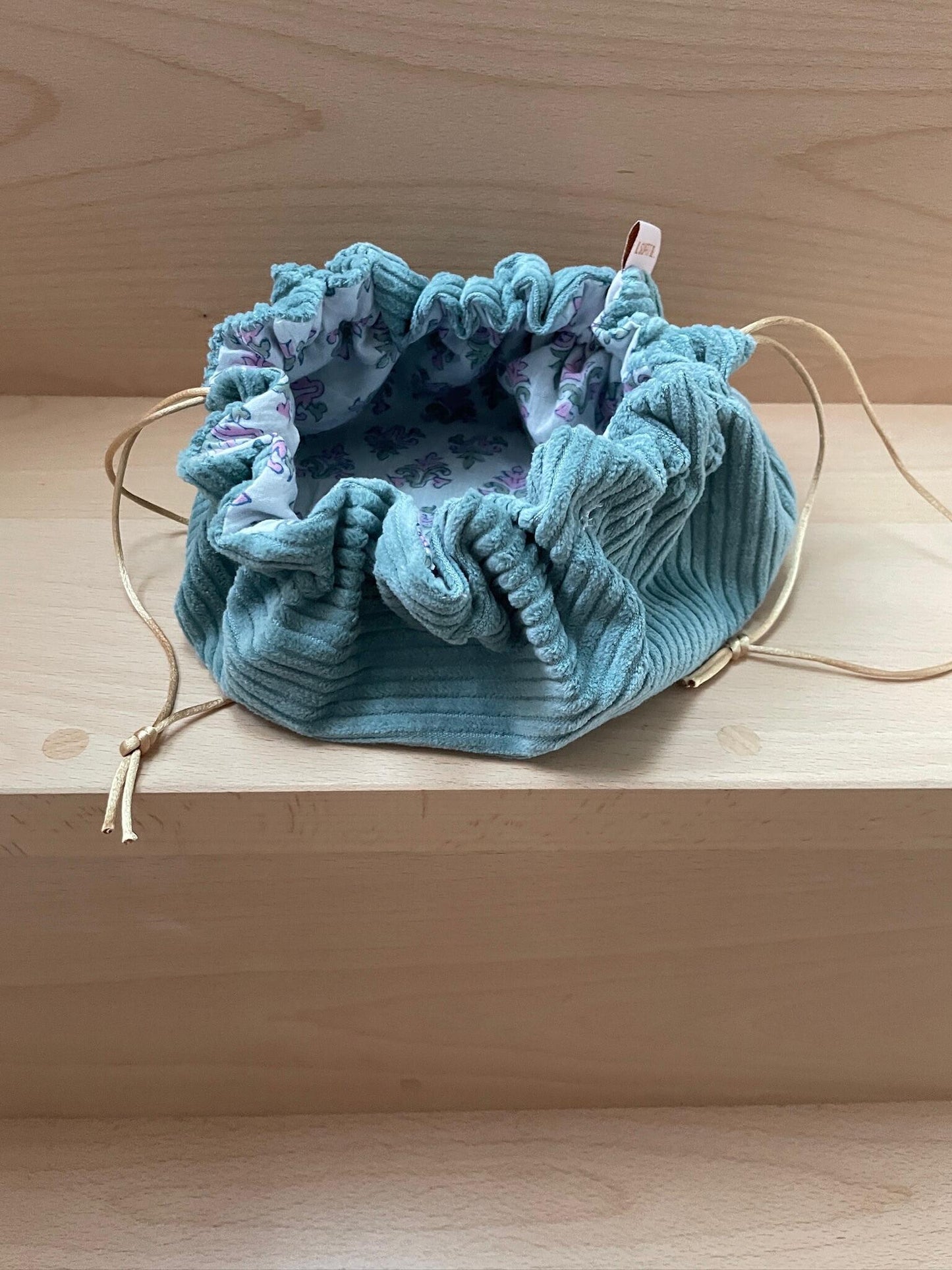 Trousse maquillage velours cotelé vert d'eau 